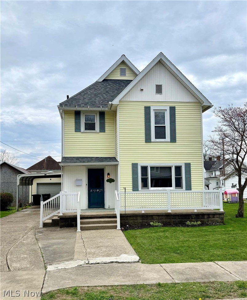 1011 Adams Street Coshocton OH 43812