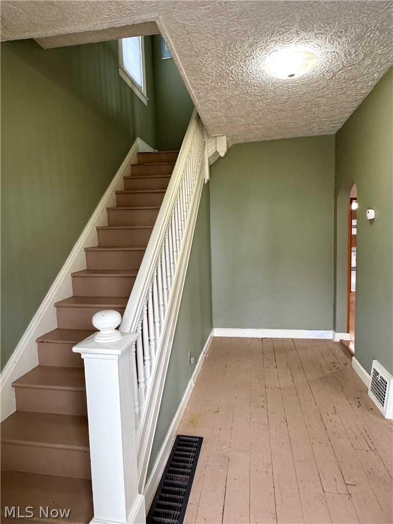 1011 Adams Street Coshocton OH 43812