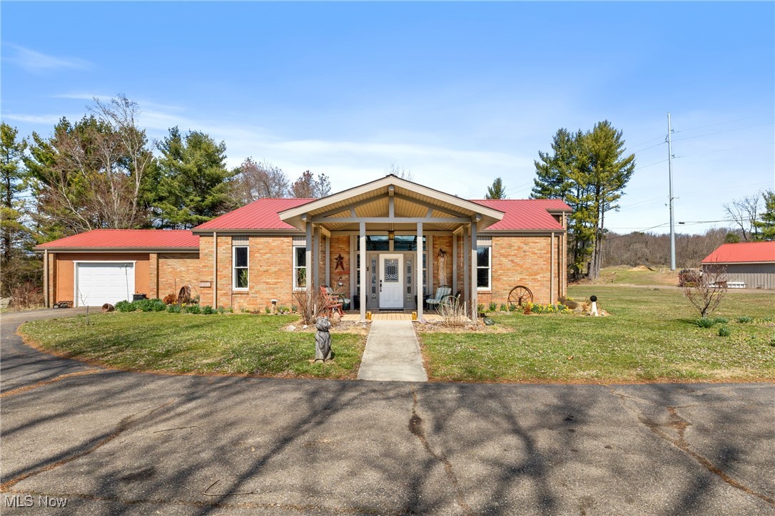 2709 Cr 11 Dillonvale OH 43917