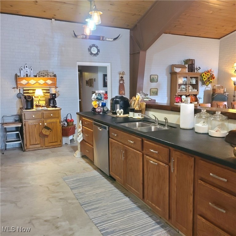 2709 Cr 11 Dillonvale OH 43917