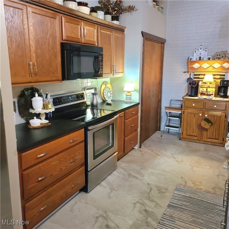 2709 Cr 11 Dillonvale OH 43917