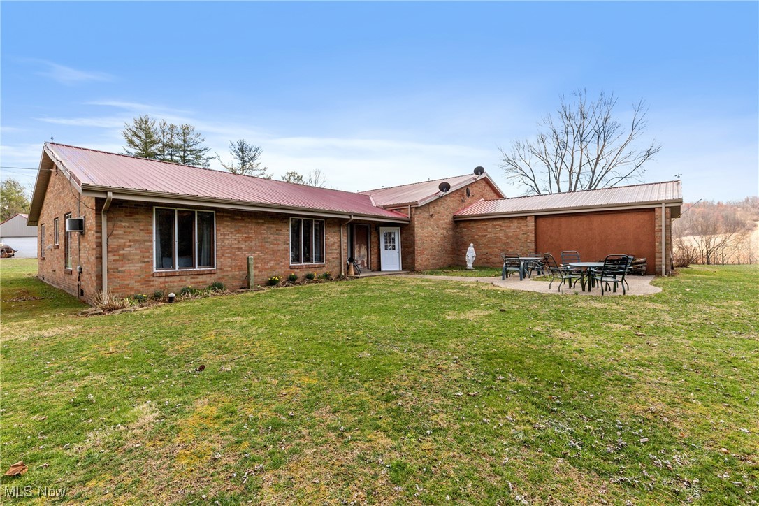 2709 Cr 11 Dillonvale OH 43917