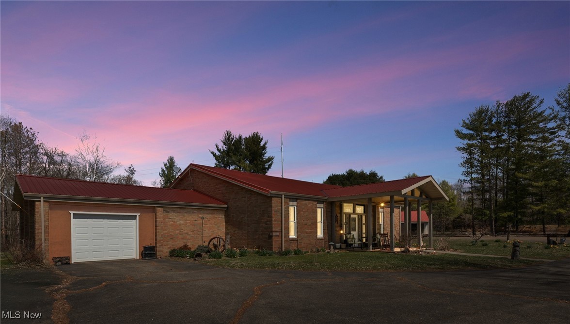 2709 Cr 11 Dillonvale OH 43917