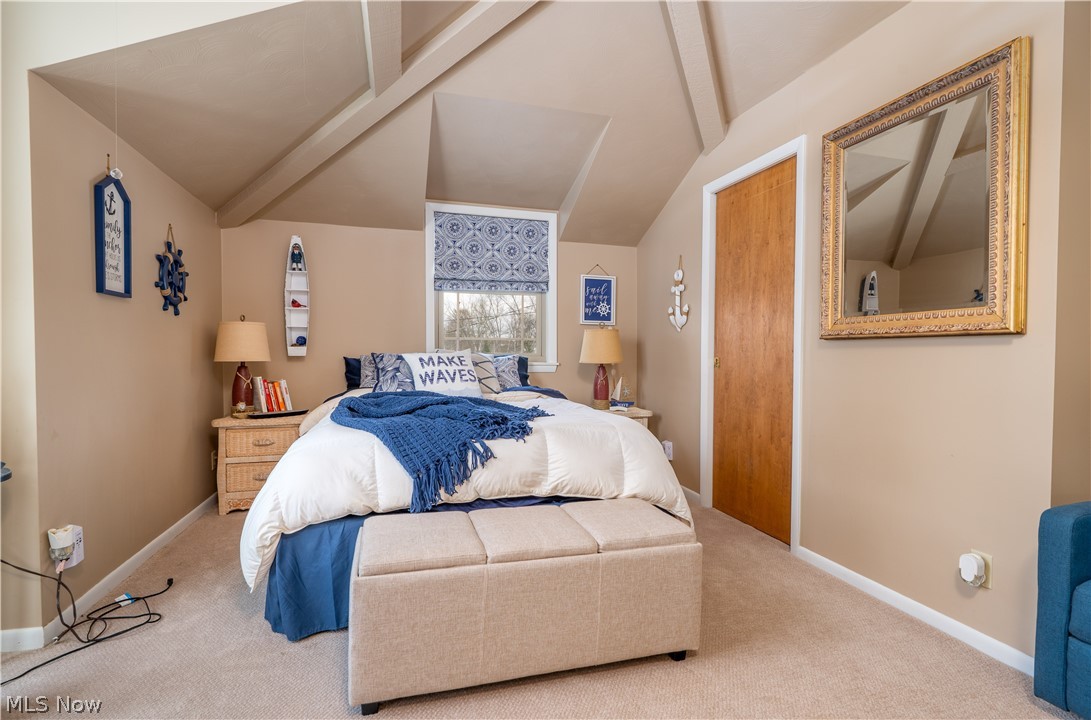 2023 Lakewood Road SW Sherrodsville OH 44675