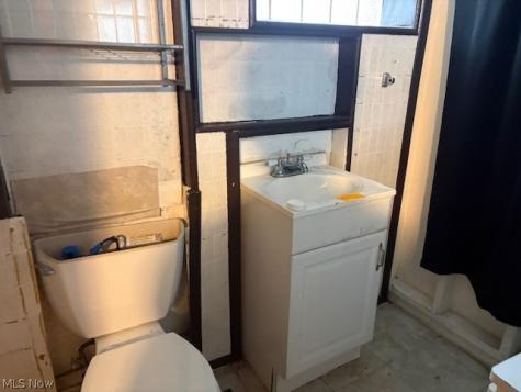 521 E 112th Street Cleveland OH 44108