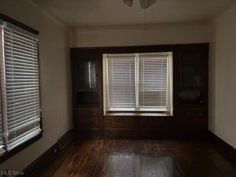521 E 112th Street Cleveland OH 44108