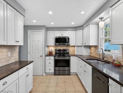 3577 Antony Drive Broadview Heights OH 44147