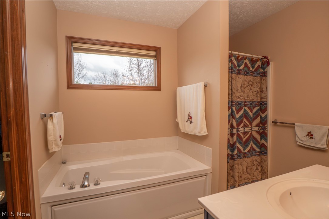 3556 Blake Road Seville OH 44273