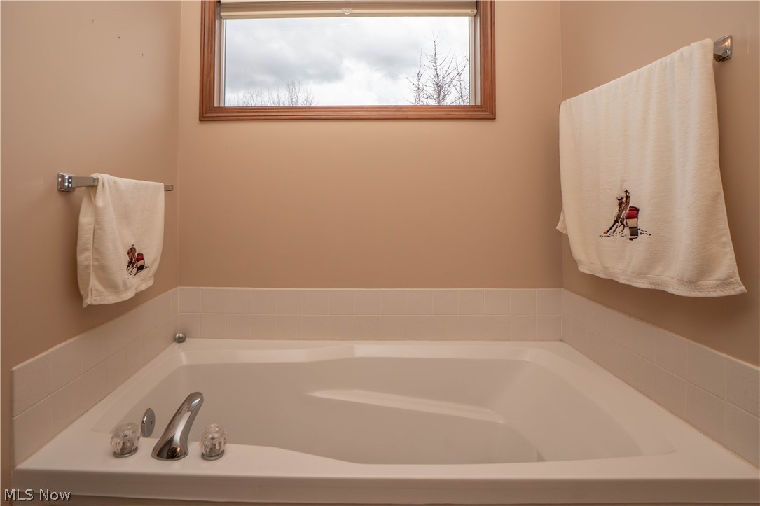 3556 Blake Road Seville OH 44273