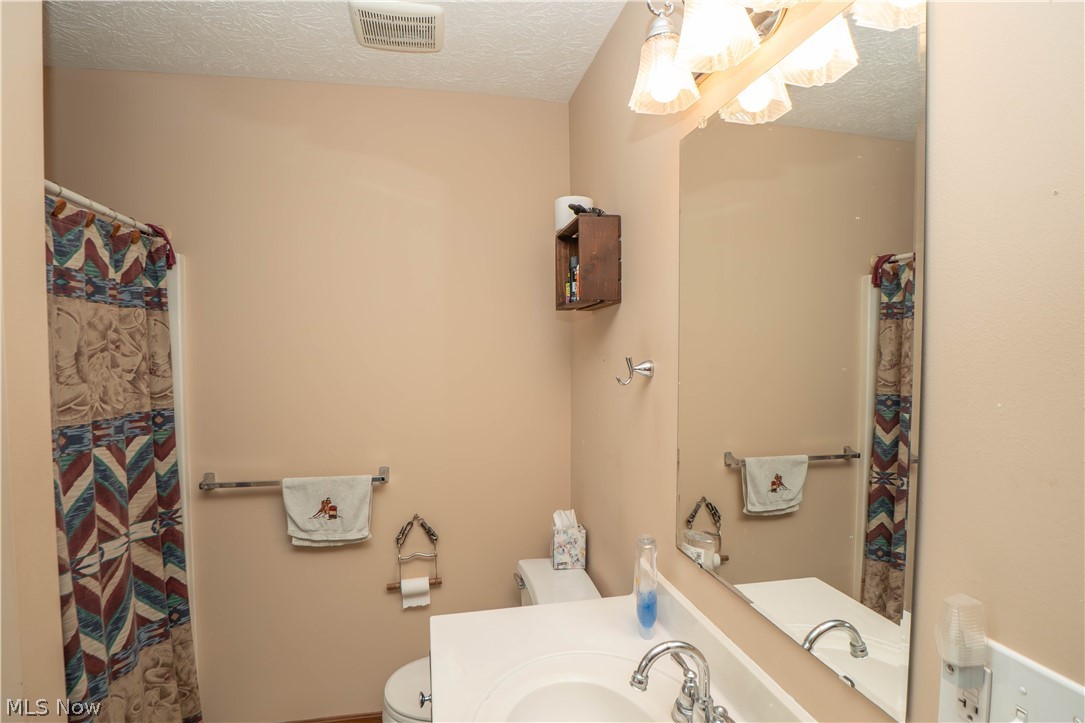 3556 Blake Road Seville OH 44273