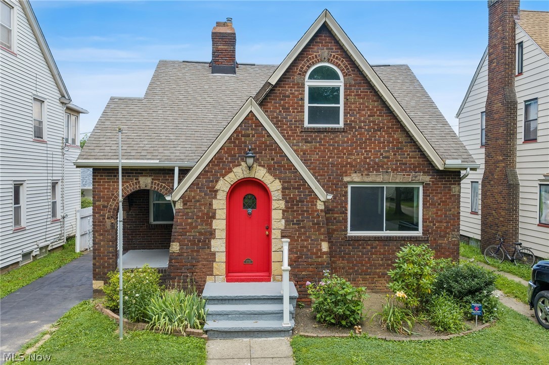 3755 Washington Park Boulevard Newburgh Heights OH 44105
