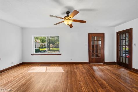 3755 Washington Park Boulevard Newburgh Heights OH 44105