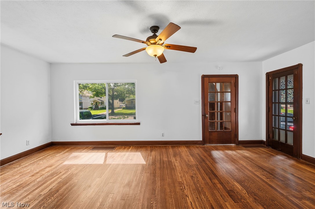 3755 Washington Park Boulevard Newburgh Heights OH 44105