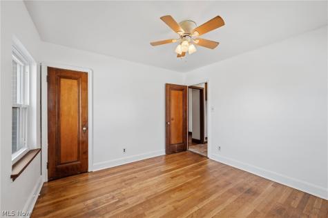 3755 Washington Park Boulevard Newburgh Heights OH 44105