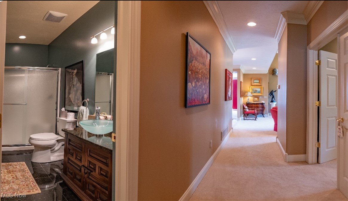 95 Nantucket Court Bratenahl OH 44108
