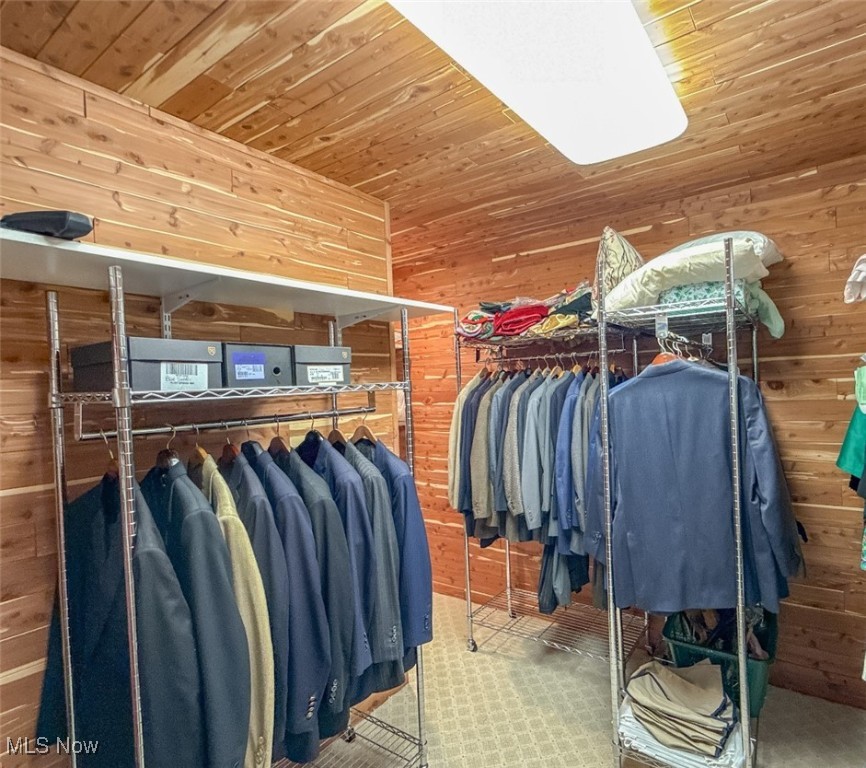 95 Nantucket Court Bratenahl OH 44108