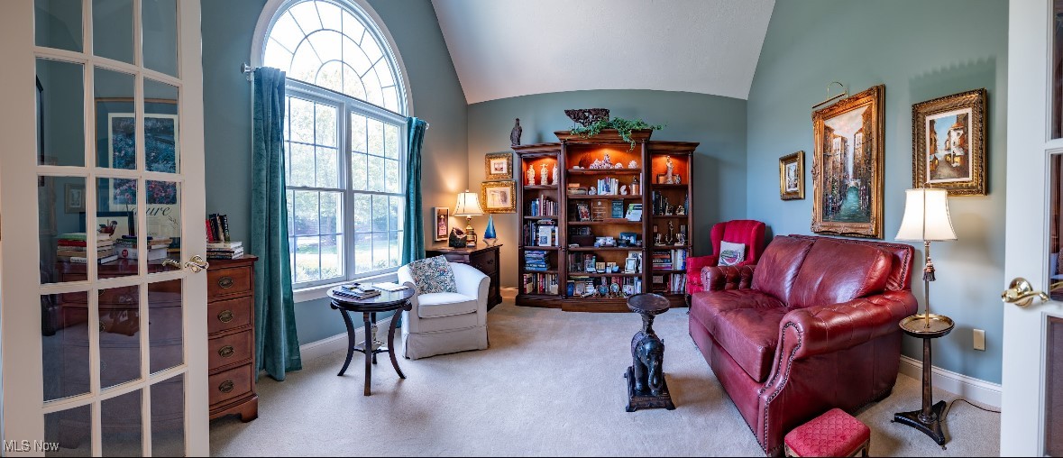 95 Nantucket Court Bratenahl OH 44108