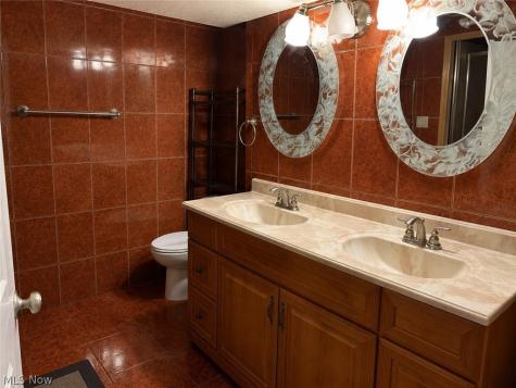 6444 Schaaf Drive Brook Park OH 44142