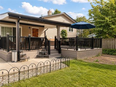 6444 Schaaf Drive Brook Park OH 44142