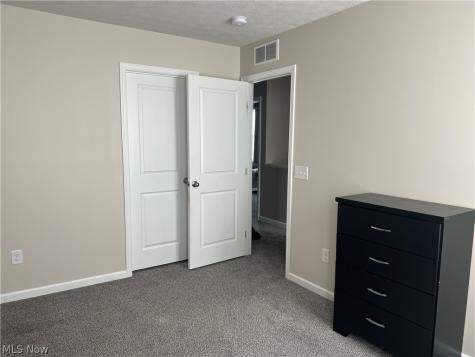 3915 Higgins Drive Norton OH 44203