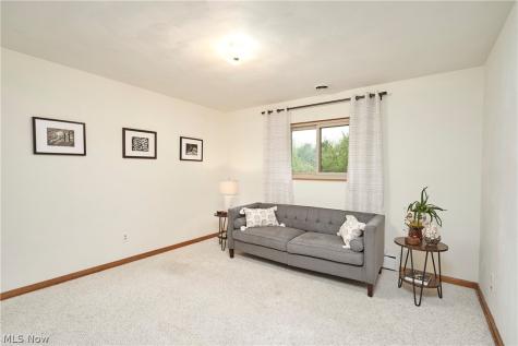639 N Azalea Boulevard Barberton OH 44203