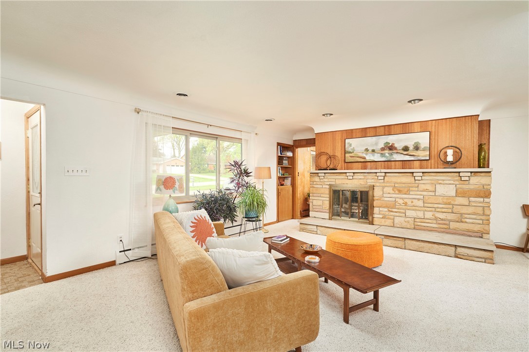 639 N Azalea Boulevard Barberton OH 44203