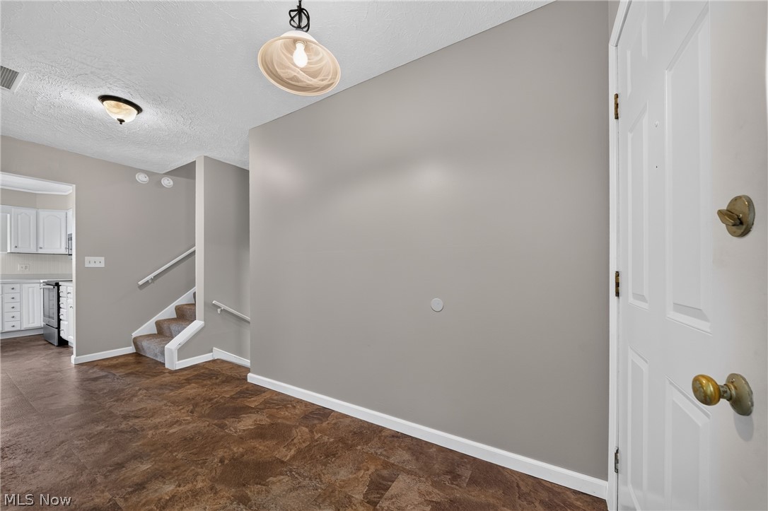 90 Meadowridge Drive Geneva OH 44041