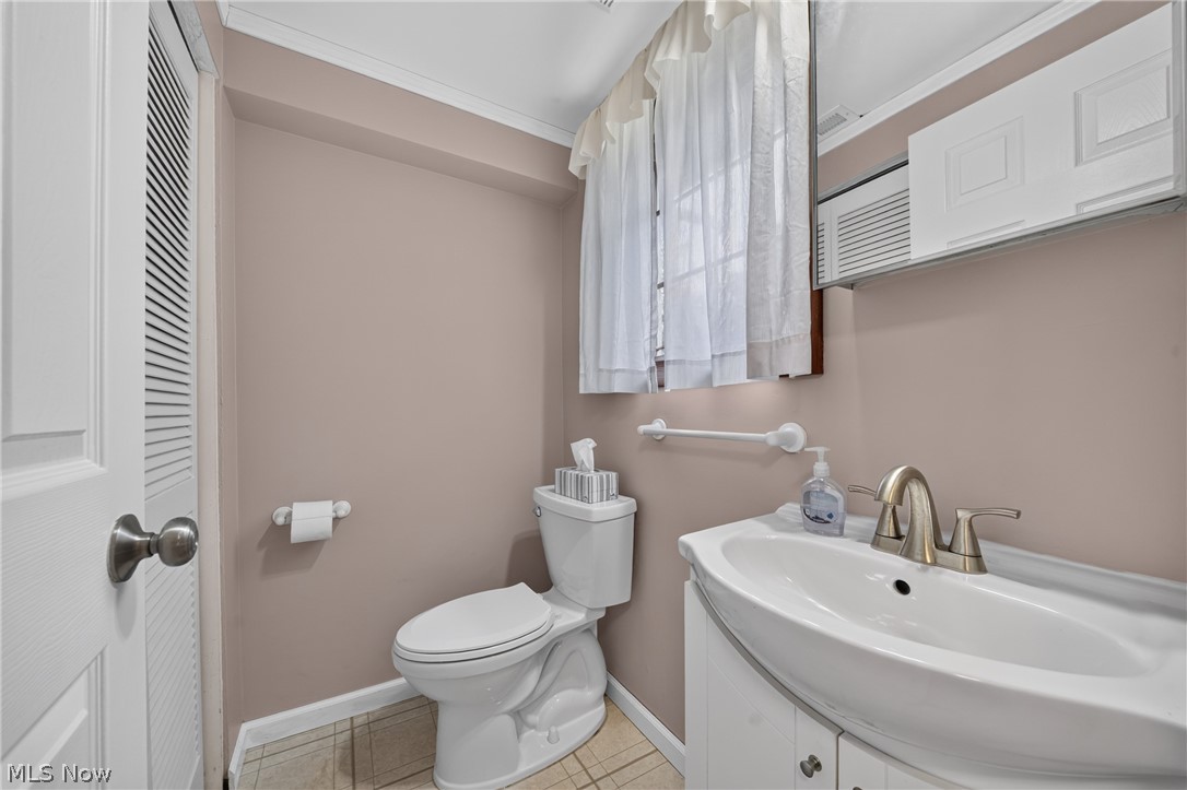 90 Meadowridge Drive Geneva OH 44041