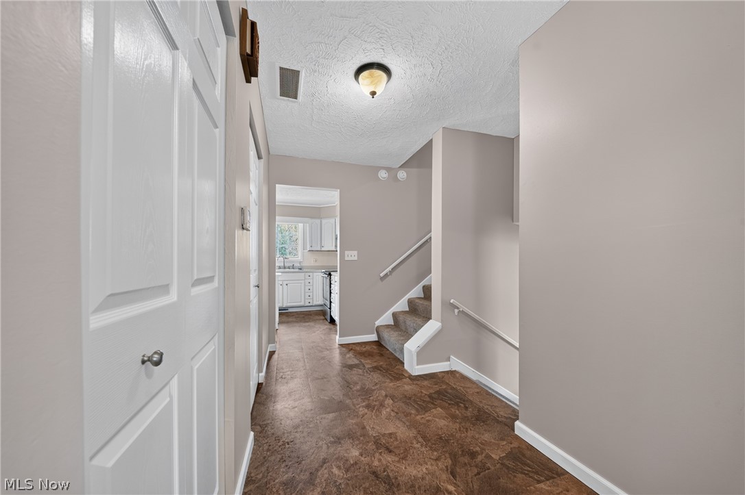90 Meadowridge Drive Geneva OH 44041