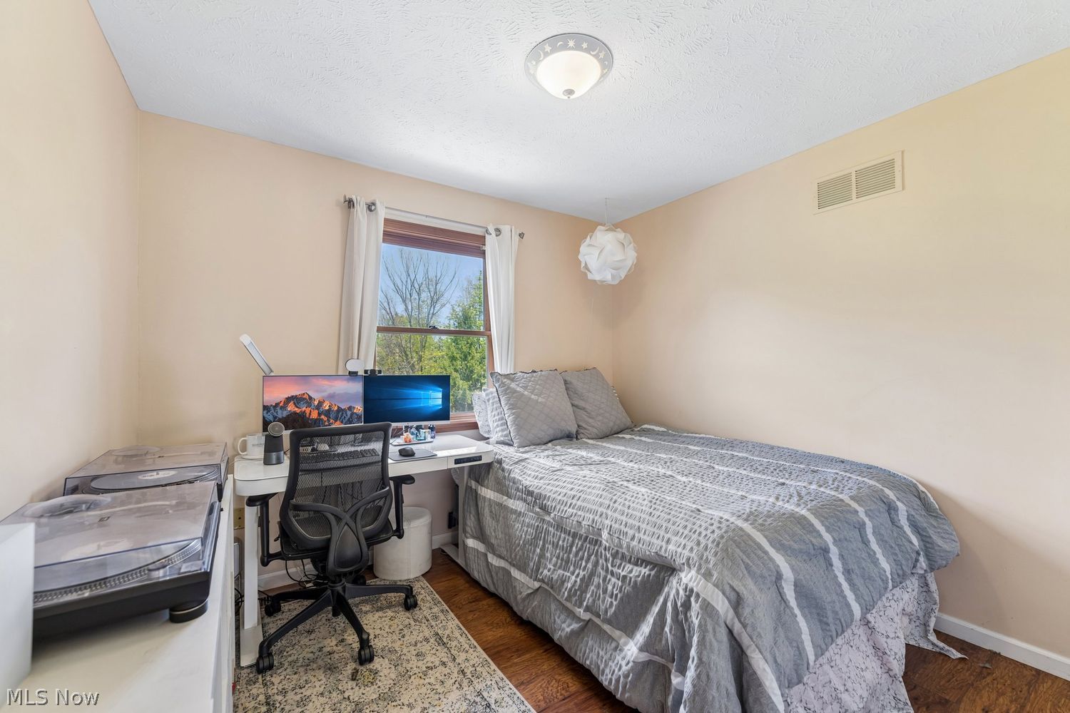 2411 Sandalwood Drive Twinsburg OH 44087