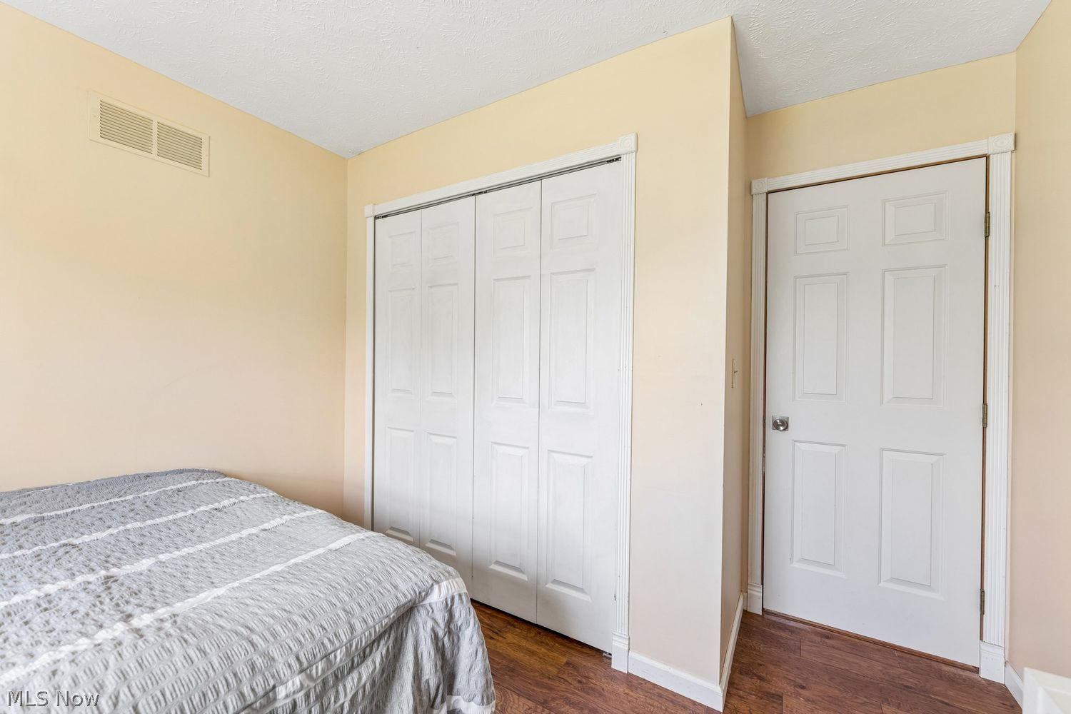 2411 Sandalwood Drive Twinsburg OH 44087