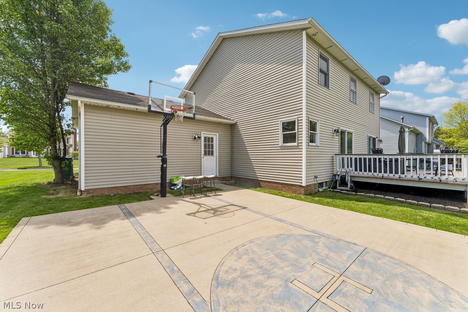 2411 Sandalwood Drive Twinsburg OH 44087