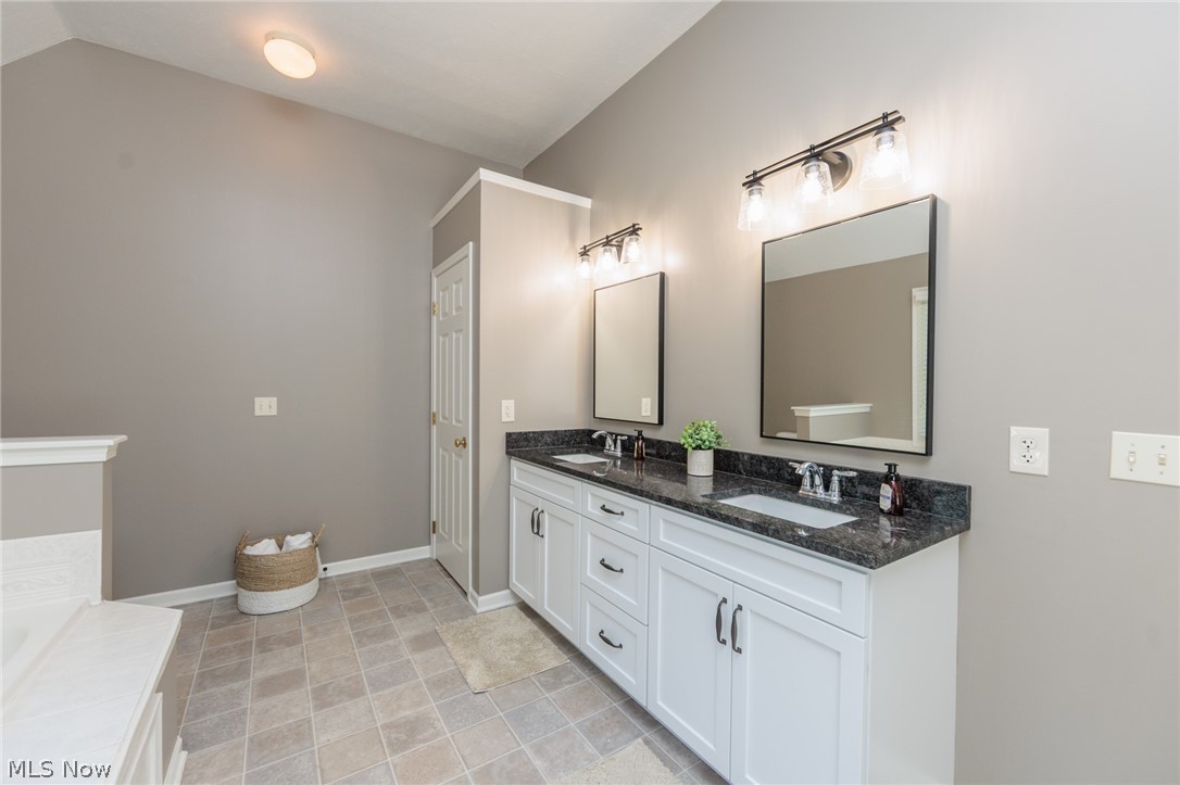 33295 Augusta Way Avon OH 44011