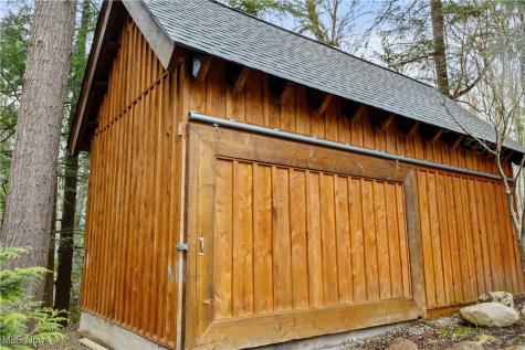 1364 Echo Glen Gates Mills OH 44040