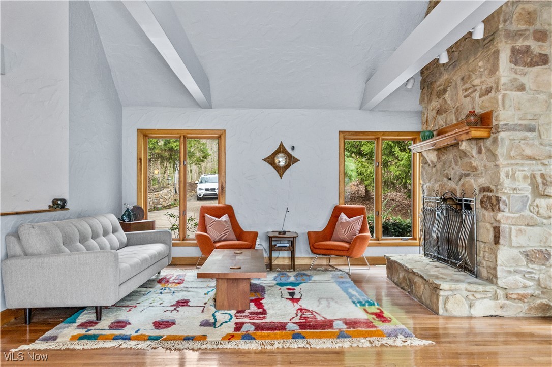 1364 Echo Glen Gates Mills OH 44040