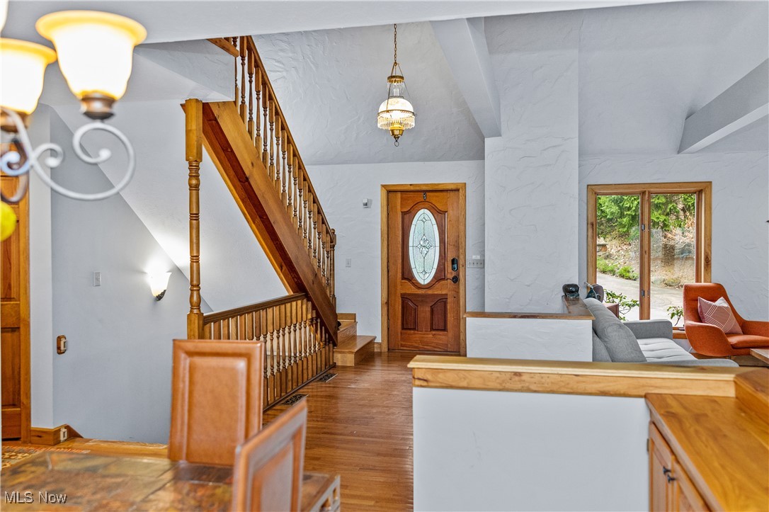 1364 Echo Glen Gates Mills OH 44040