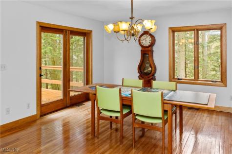 1364 Echo Glen Gates Mills OH 44040