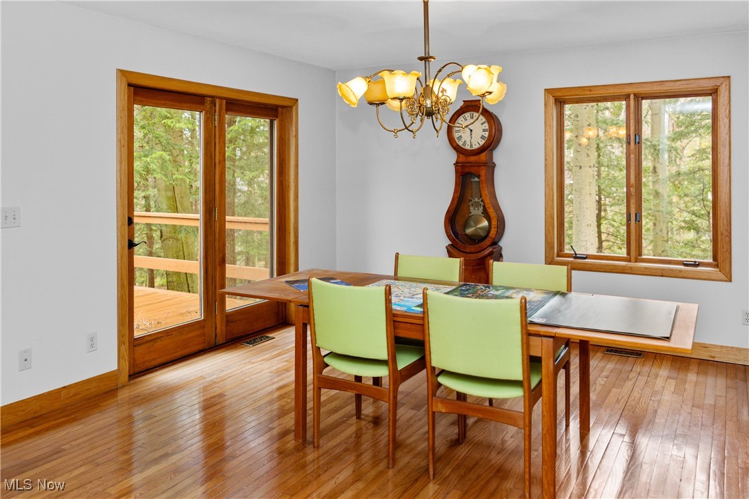 1364 Echo Glen Gates Mills OH 44040