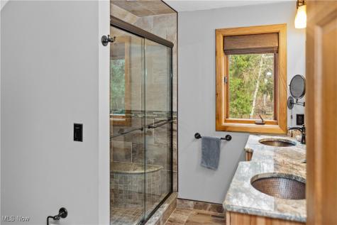 1364 Echo Glen Gates Mills OH 44040