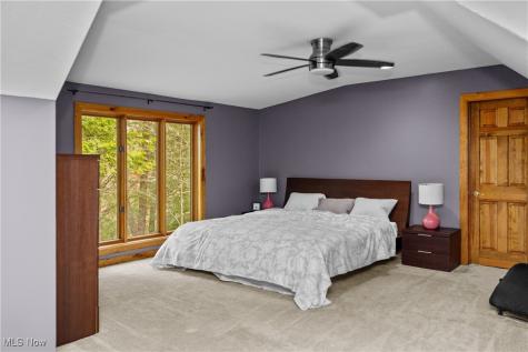 1364 Echo Glen Gates Mills OH 44040