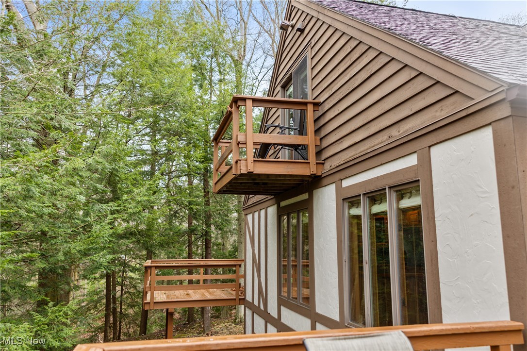 1364 Echo Glen Gates Mills OH 44040