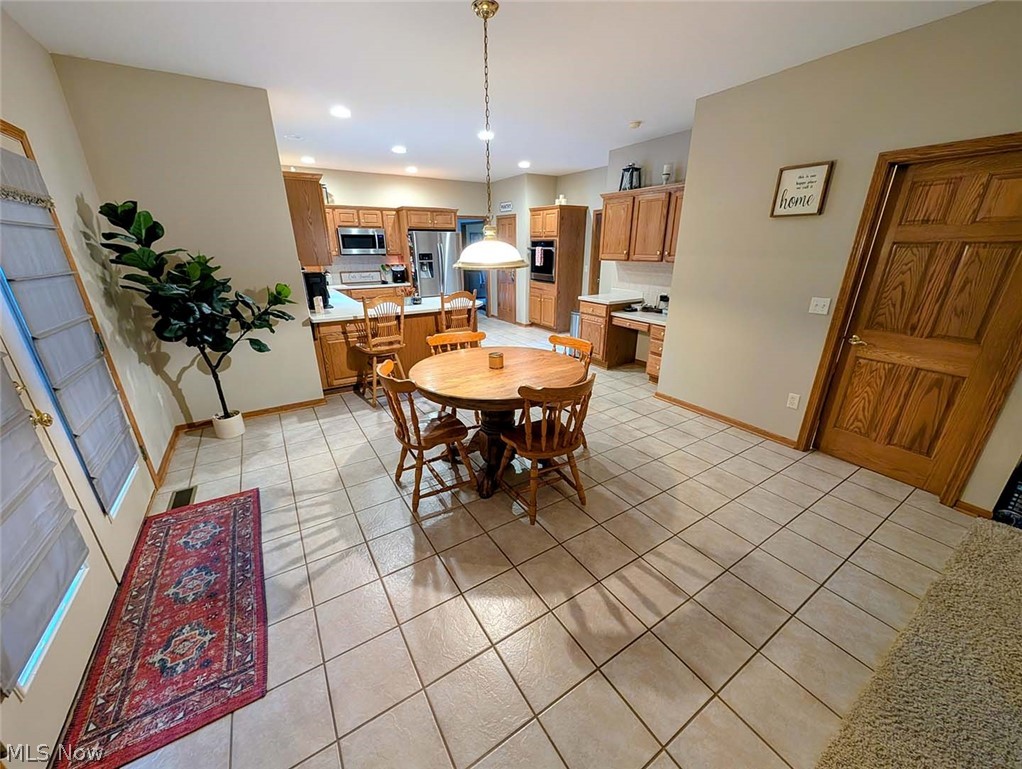 376 Foxbury Drive SW Carrollton OH 44615