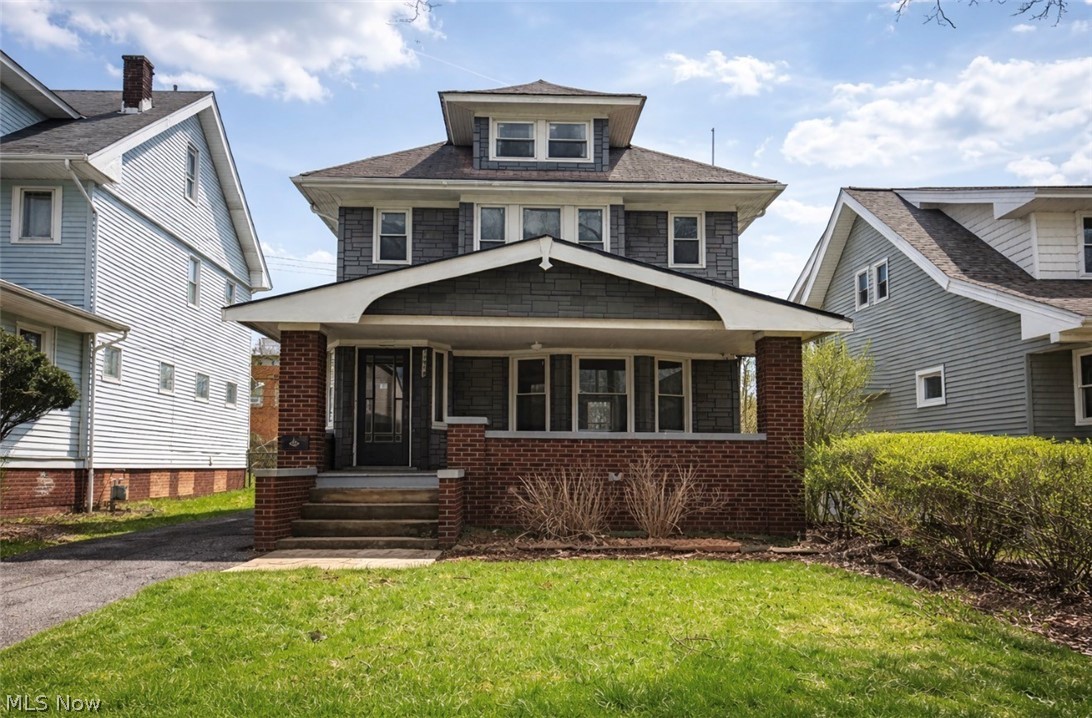 11918 Buckingham Avenue Cleveland OH 44120