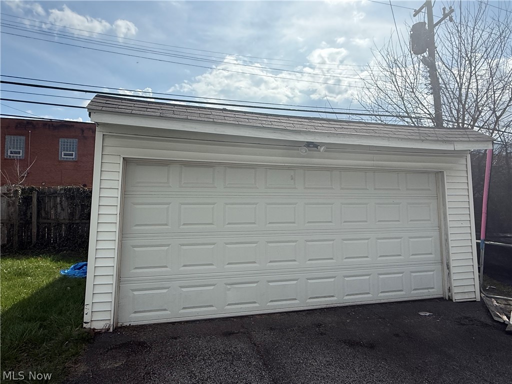 11918 Buckingham Avenue Cleveland OH 44120
