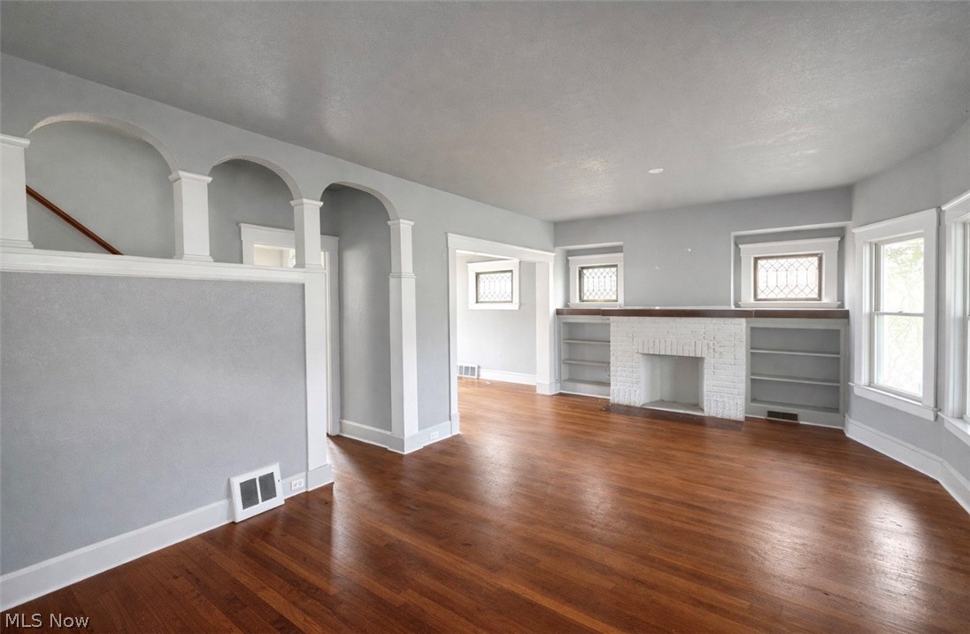 11918 Buckingham Avenue Cleveland OH 44120
