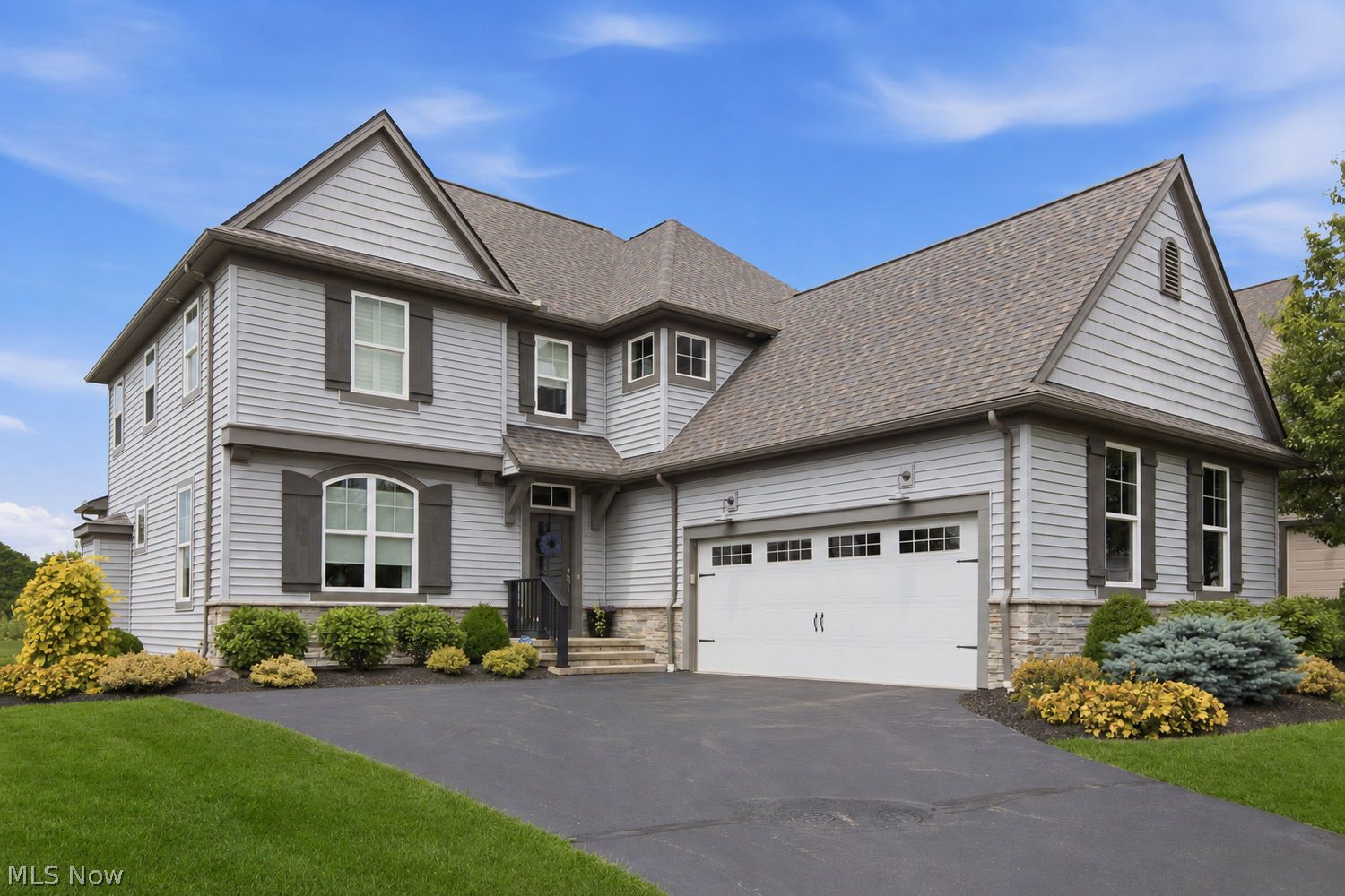 Chagrin Falls OH, 17600 Gates Landing Drive