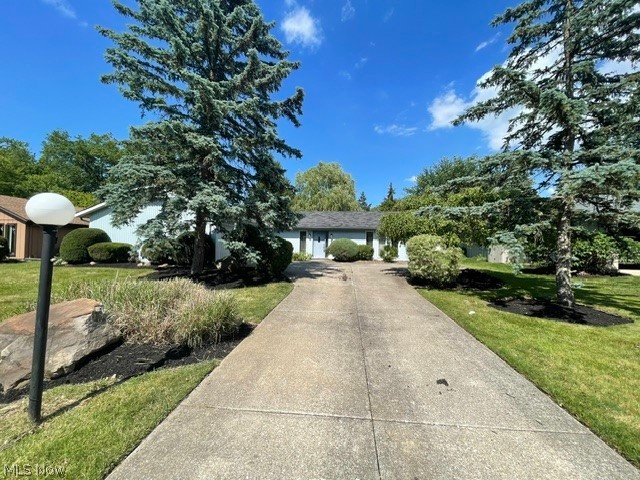 6167 Oakwood Circle North Ridgeville OH 44039