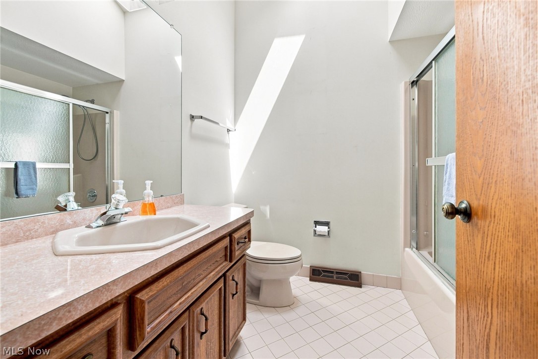 1490 Fatima Drive Parma OH 44134