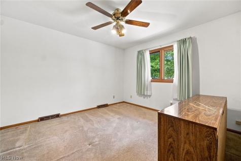 1490 Fatima Drive Parma OH 44134