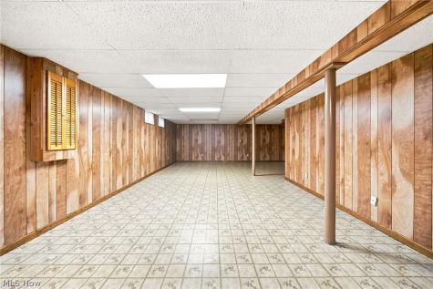 1490 Fatima Drive Parma OH 44134
